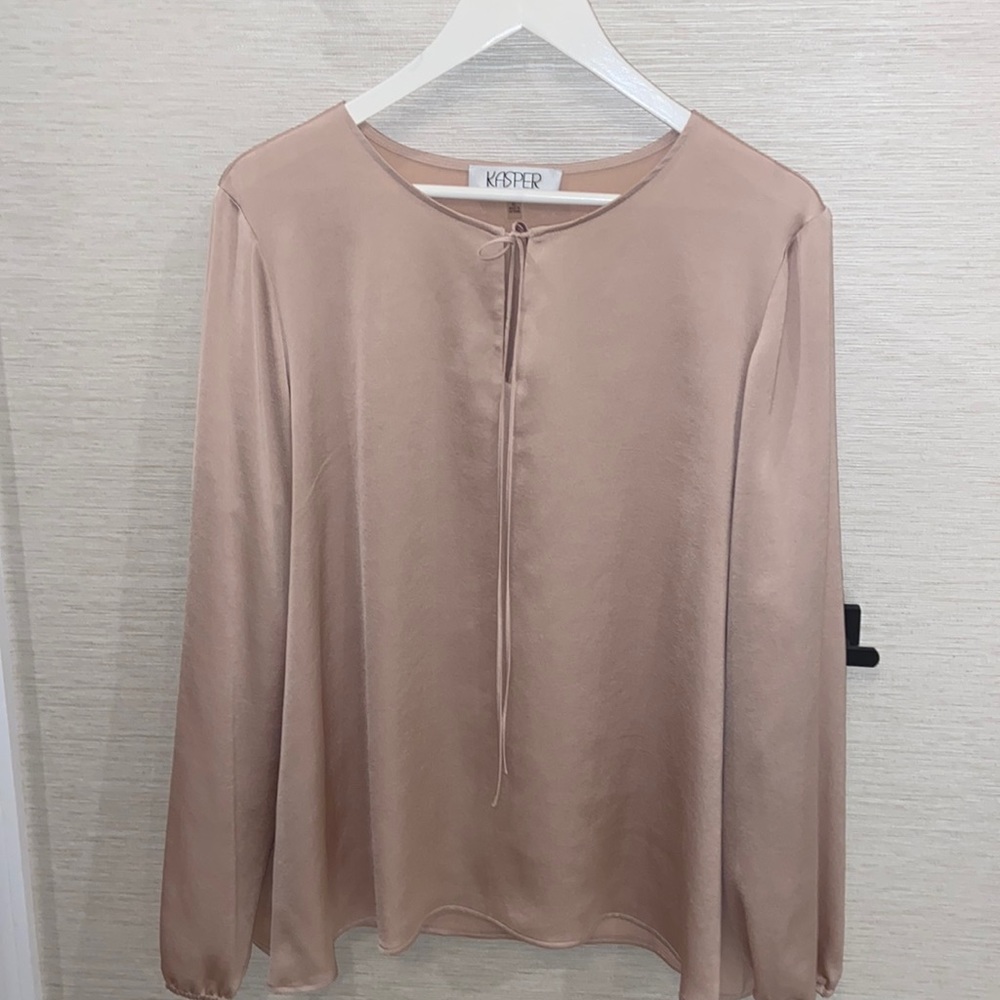 Cream color XL shirt